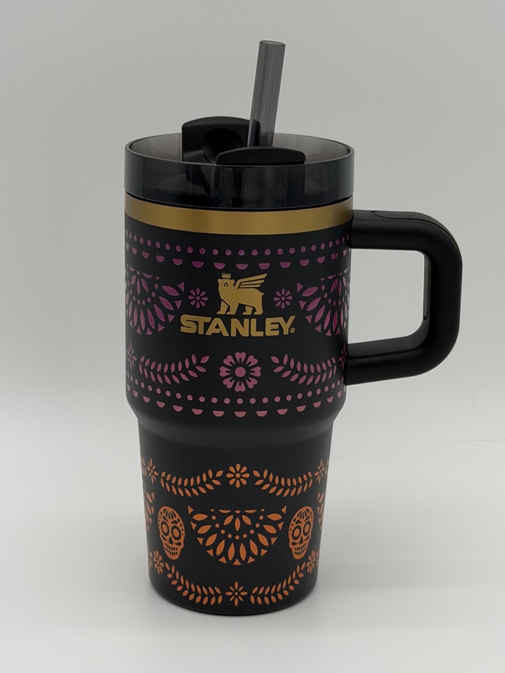 Stanley Dia de Muertos Quencher H2.0 FlowState 20oz Tumbler